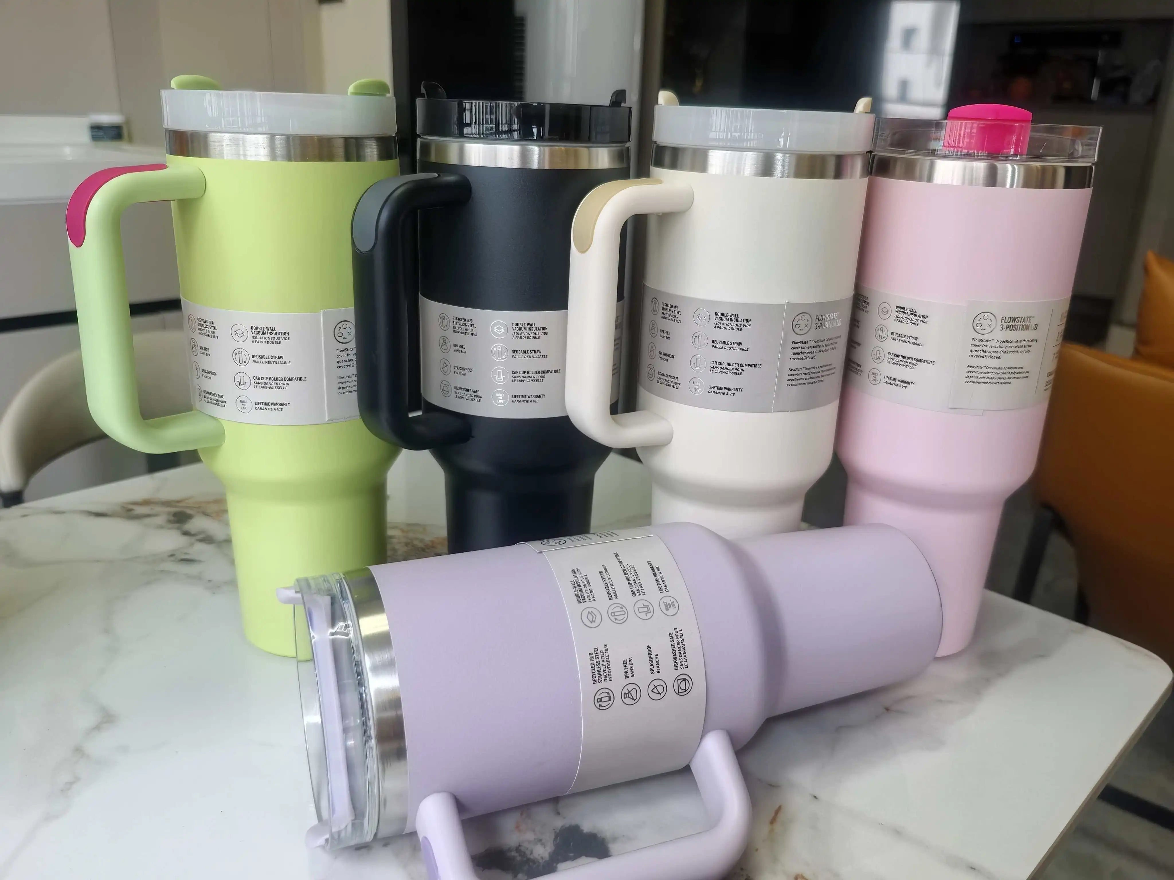 40-ounce vacuum insulated mug, double-walled thermos, stainless steel car water bottle, suitable for hot and cold drinks