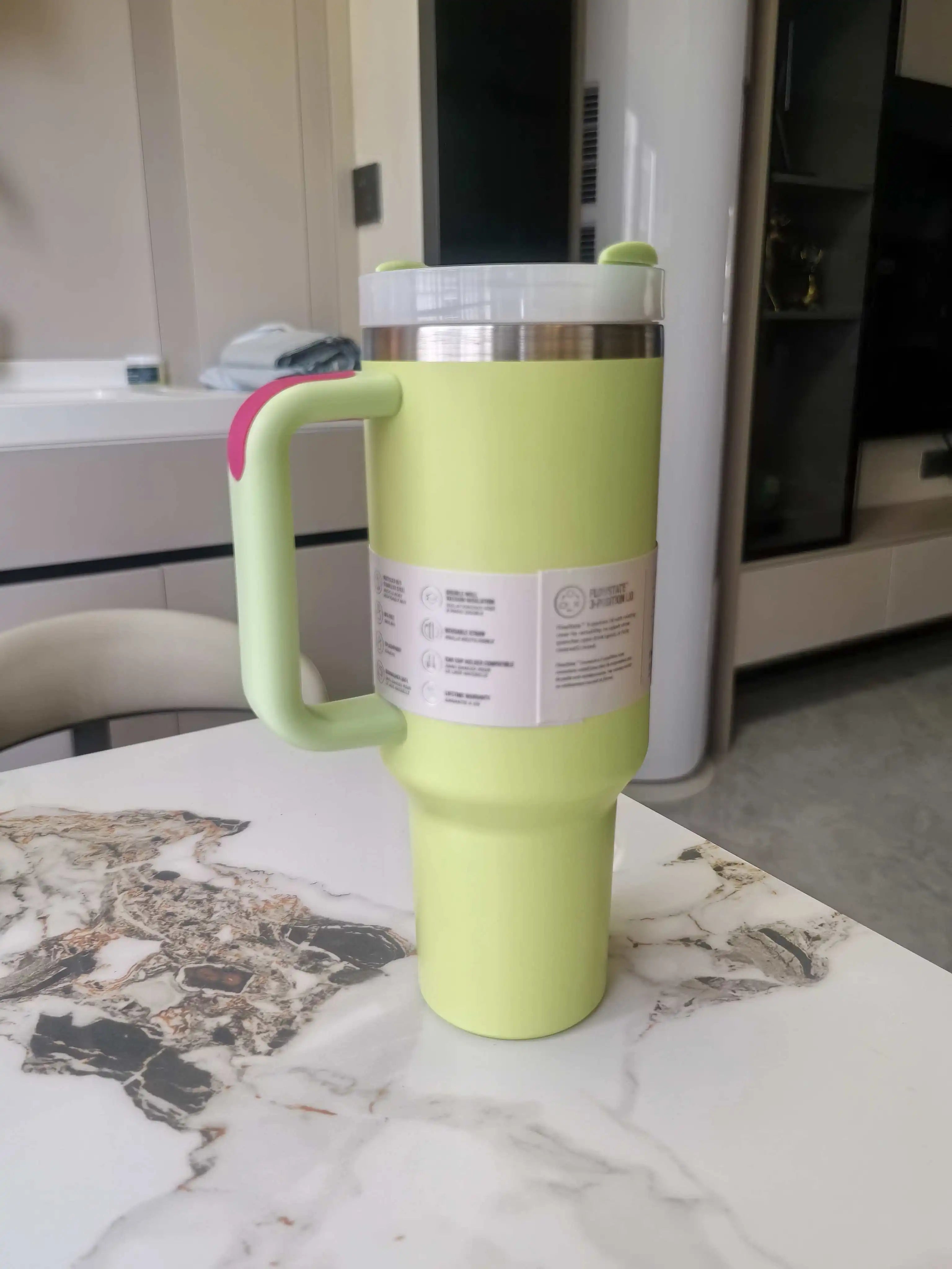 40-ounce vacuum insulated mug, double-walled thermos, stainless steel car water bottle, suitable for hot and cold drinks